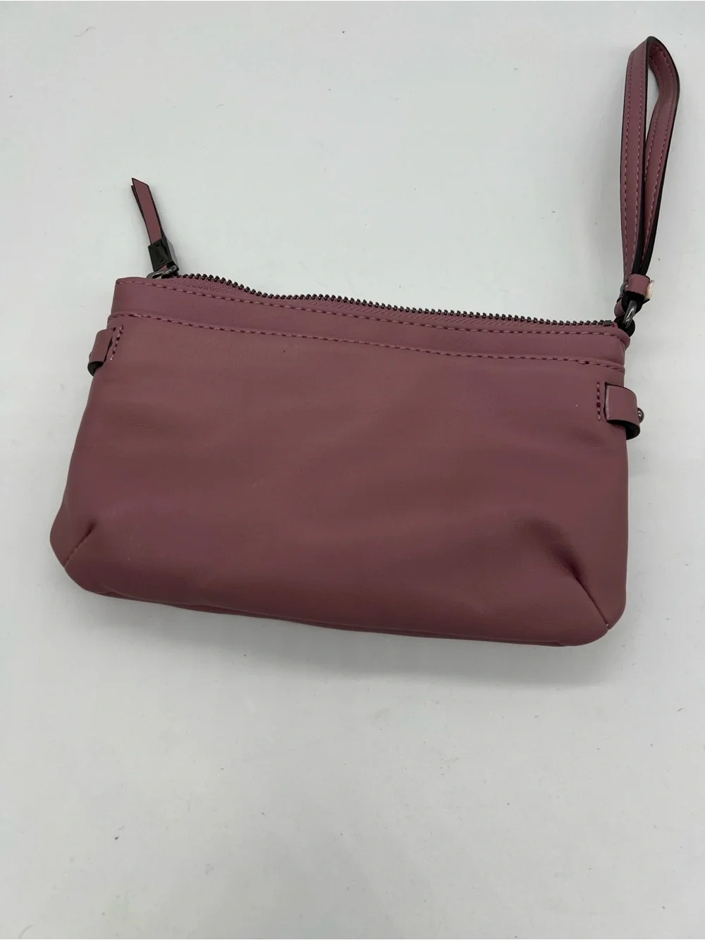 Simply Vera Wang Wristlet Clutch in Dusty Rose